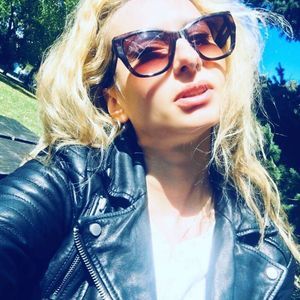 Meet your Posher, Iliana